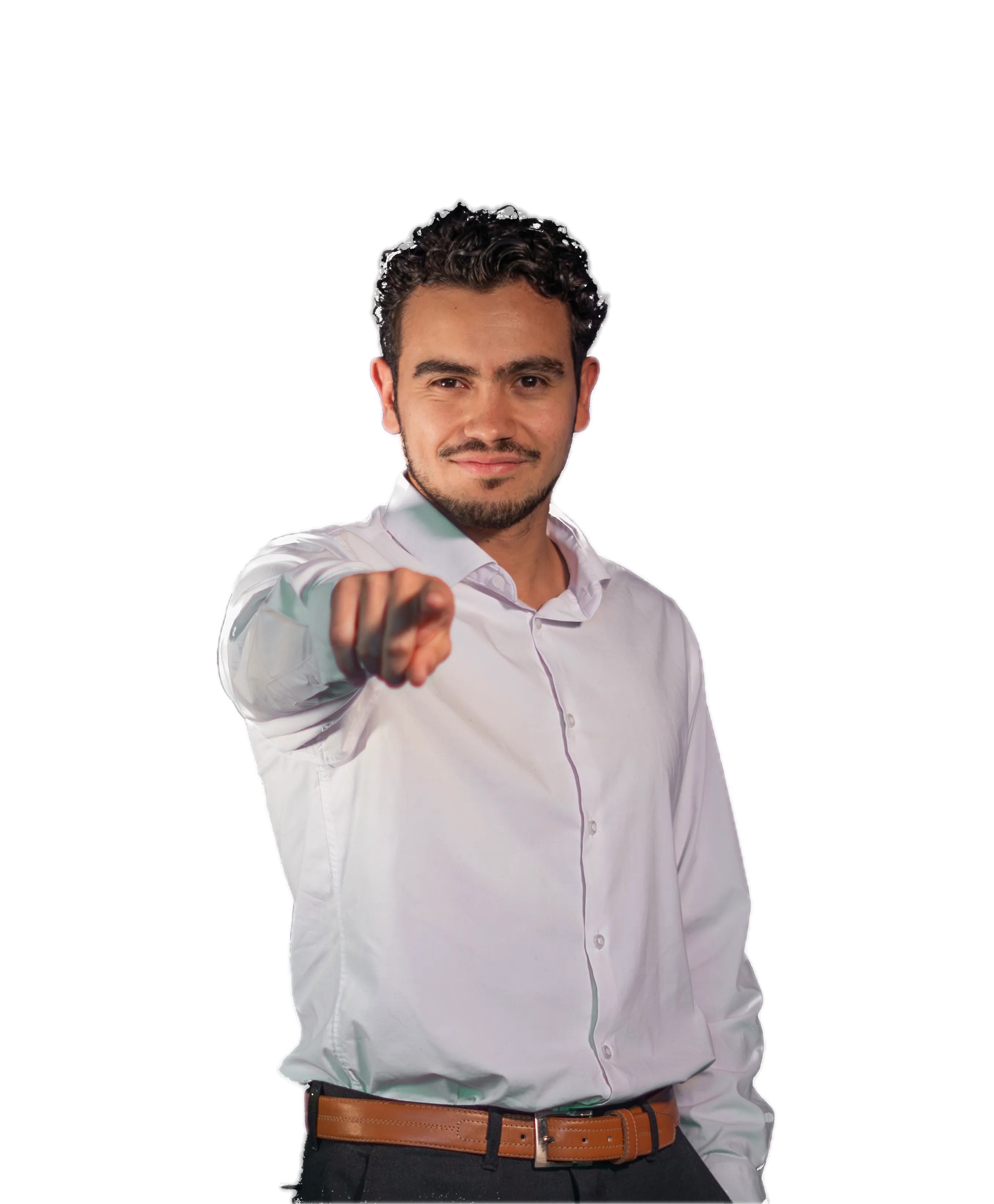 Samuel señalando a la cámara